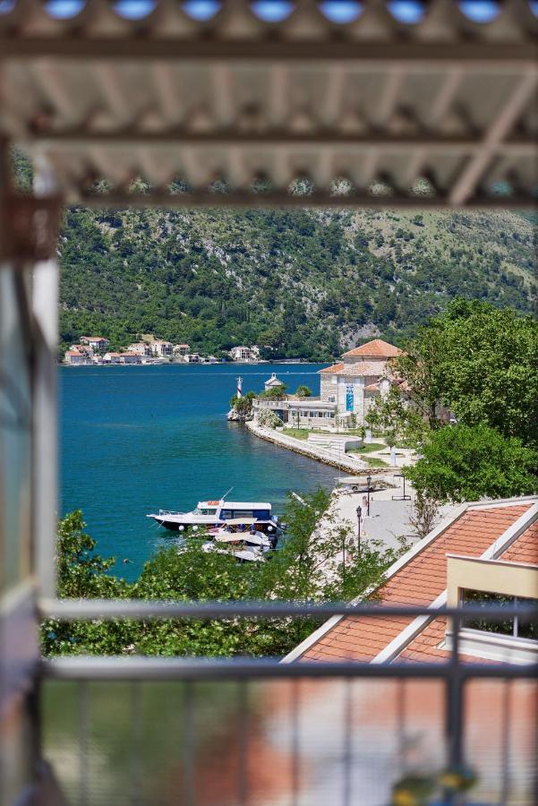 Apartment Plagenti With Sea View Kotor Luaran gambar