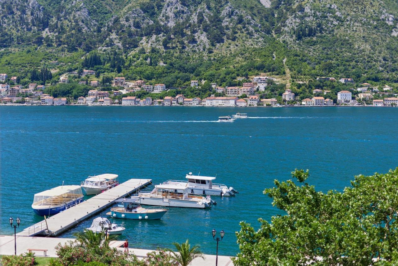 Apartment Plagenti With Sea View Kotor Luaran gambar